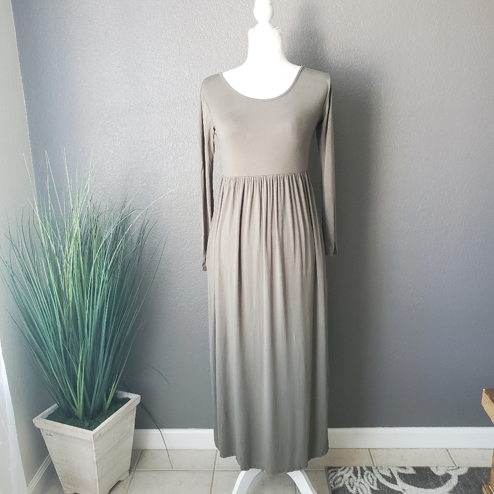 Mother Bee, Size L, Sage